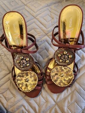 VINCE CAMUTO AUDREY EMBELLISHED SANDALS US 6.5B